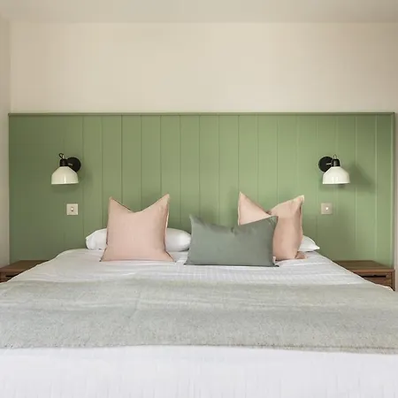 度假居 Leenan At Houses, Pollan Bay 巴利利芬