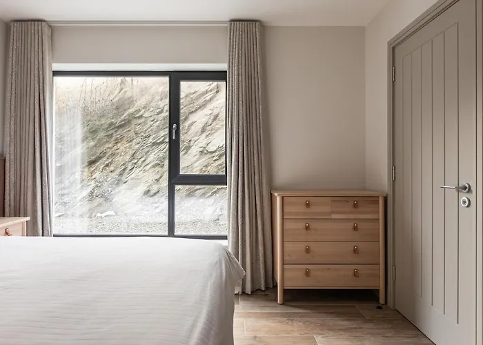 Leenan At Houses, Pollan Bay Vakantiehuis *